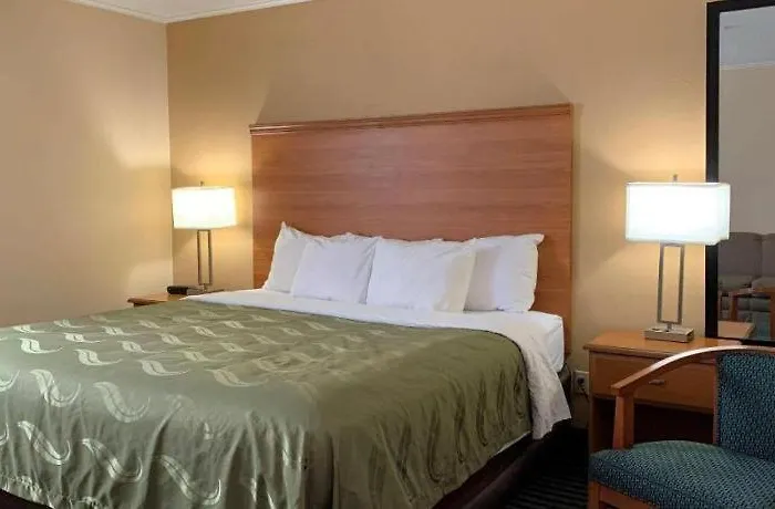 Hotel Quality Near Starved Rock State Park