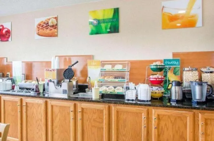 Quality Near Starved Rock State Park Hotel 3*