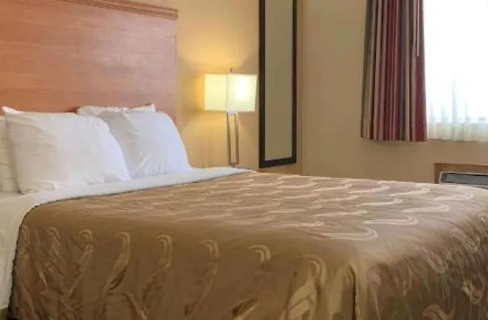 Quality Near Starved Rock State Park 3*