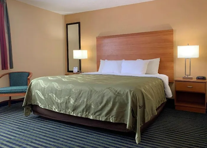Отель Quality Near Starved Rock State Park 3*