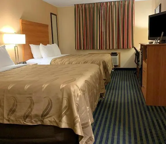 Отель Quality Near Starved Rock State Park Оттава