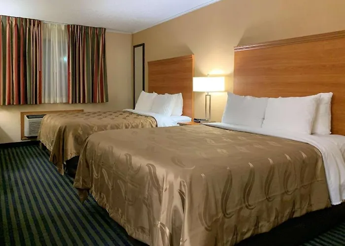 Quality Near Starved Rock State Park 3*